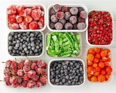 Understanding the Nutritional Differences Between Fresh and Frozen Fruits